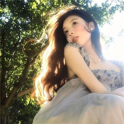 湖畔的女人们