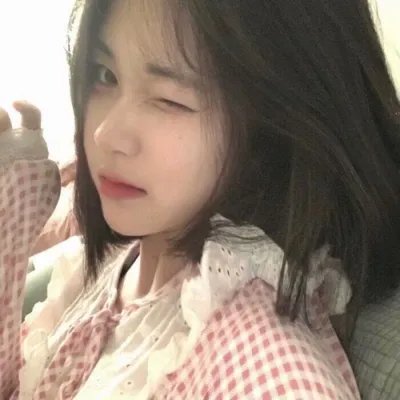 春闺三凤